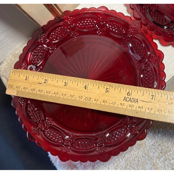 Avon 1876 Cape Cod Collection Ruby Red Dessert Plates Set Of 2 With Original Box - Picture 8 of 8